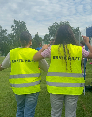 Vielen Dank an die Sanitäter:innen Vielen Dank an die Sanitäter:innen