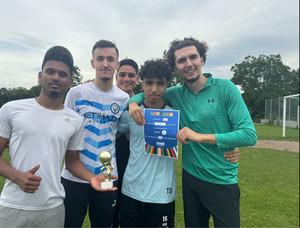 Sieger der Q-Phase: Team der Q4 Sieger der Q-Phase: Team der Q4