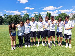 Klasse 8b - 2. Platz der 2. Runde Klasse 8b - 2. Platz der 2. Runde