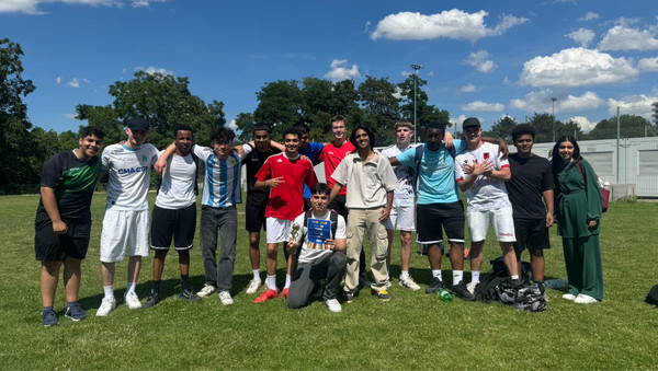 Sieger der Jahrgangsstufe 10: Klasse 10e Sieger der Jahrgangsstufe 10: Klasse 10e