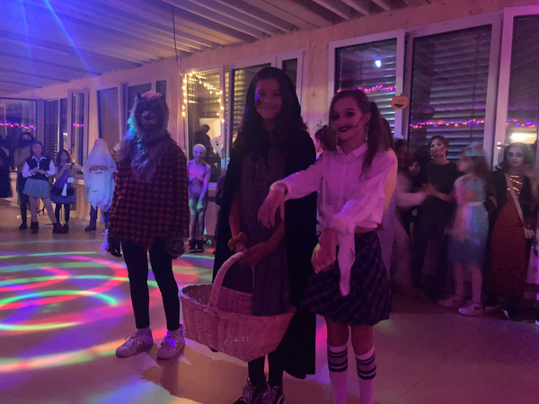 Partystimmung auf der Halloweenparty Partystimmung auf der Halloweenparty