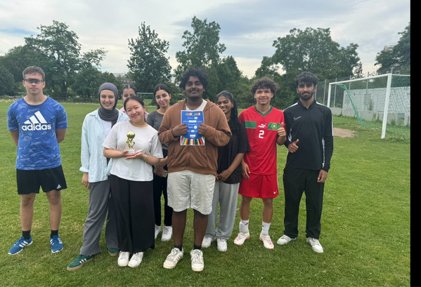 Sieger der E-Phase: Kurs E2 Plp Sieger der E-Phase: Kurs E2 Plp